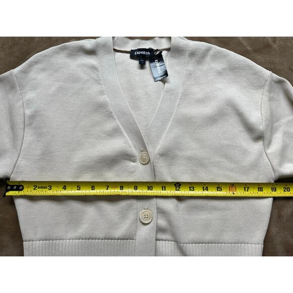 NWT Express Button Front V Neck Viscose Cardigan Sweater Women’s Sz Small Cream‎ - Picture 7 of 8